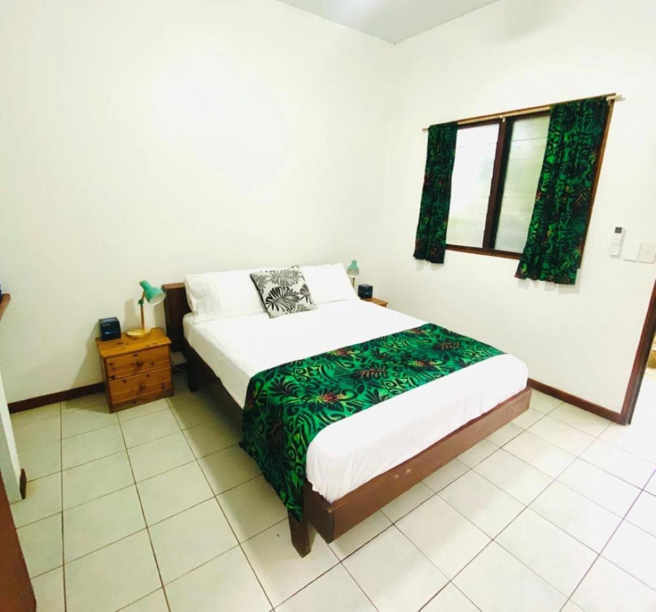 Travellers Motel Vanuatu พอร์ตวิลา ภายนอก รูปภาพ